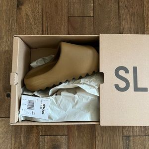 Yeezy Slide Ochre - size 6 mens/size 7.5 women’s
